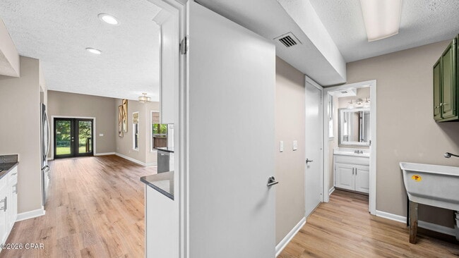 Building Photo - 134 Marlin Cir