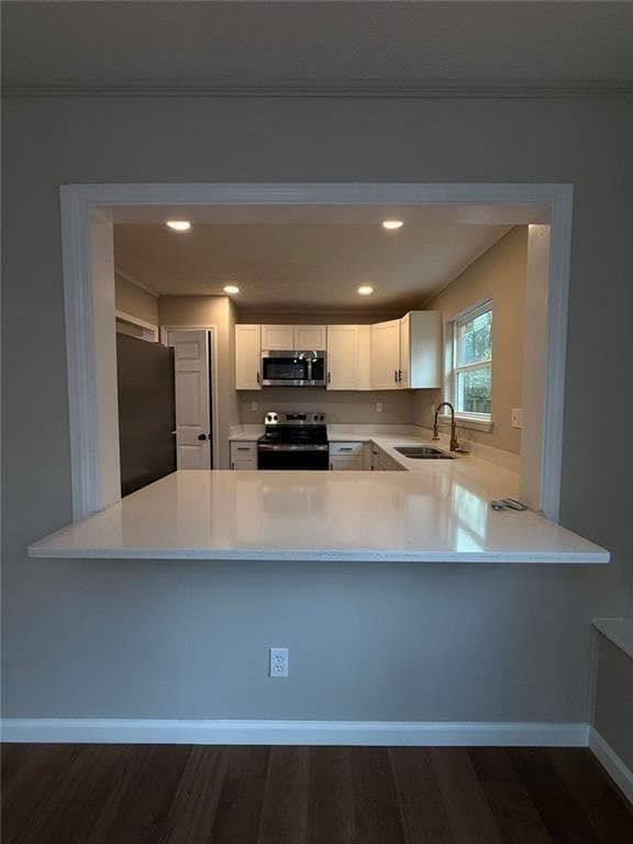 Building Photo - 1055 Pinecrest Dr