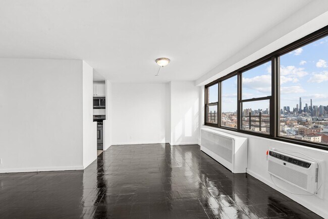 Building Photo - 500 Central Ave