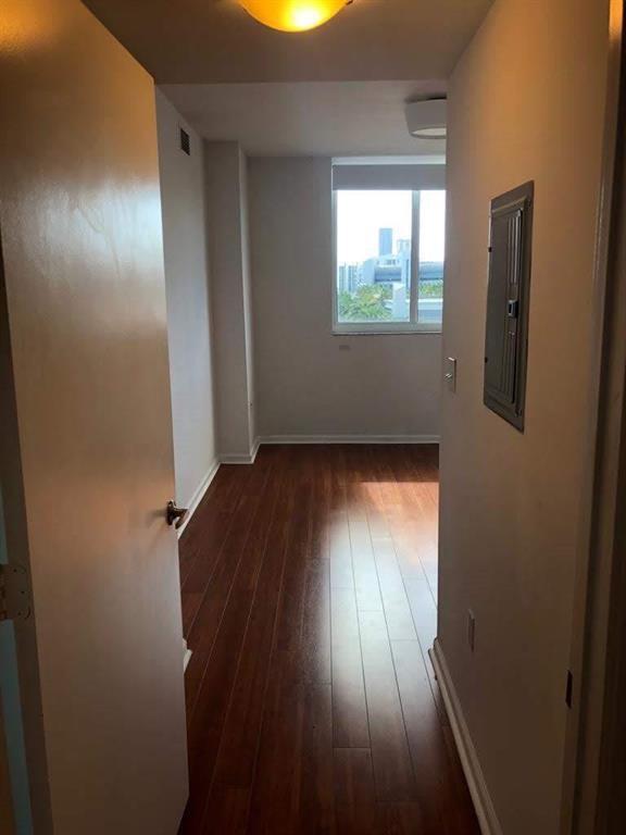 Building Photo - 18800 NE 29th Ave