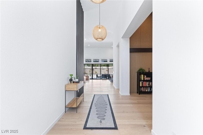 Building Photo - 10927 White Clay Dr