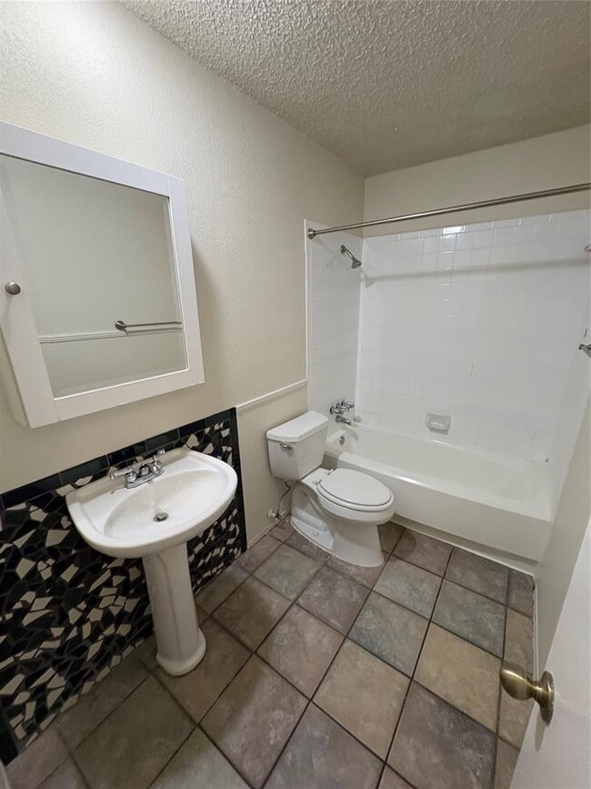 Building Photo - 3800 Tattershall Ln