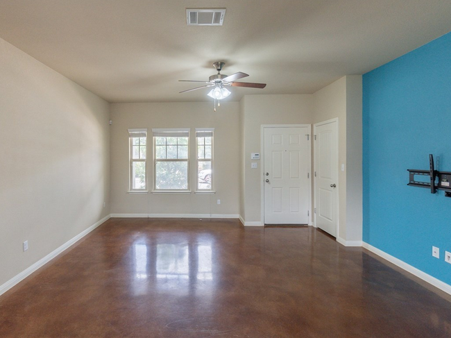 Building Photo - Charming 3-Bedroom Home in the Heart of Au...