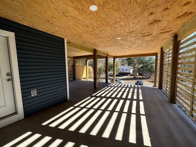 Building Photo - 117 Colony Ln
