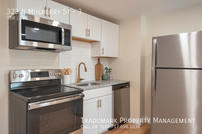 Building Photo - 323 N Mulberry St