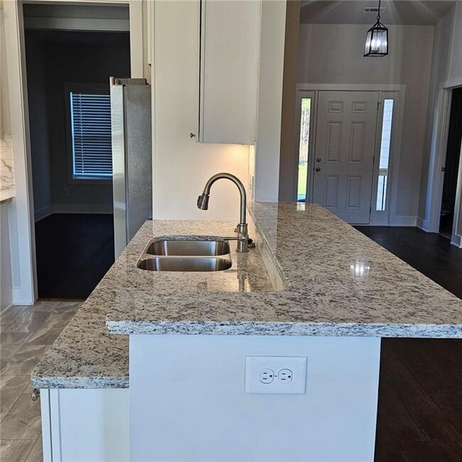 Building Photo - 201 Damascus Rd