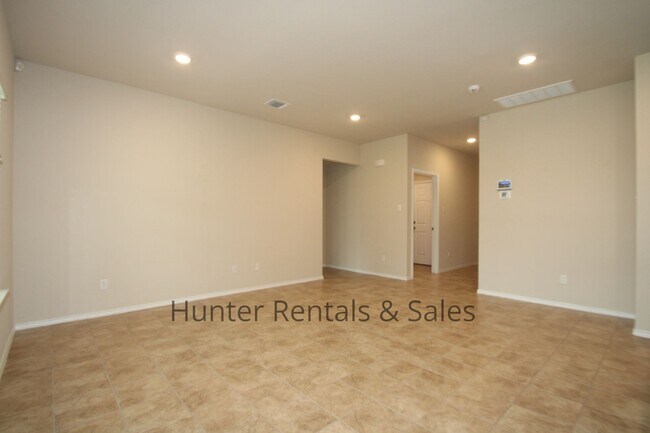 Building Photo - Patriots Ridge