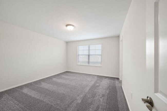 Building Photo - 505 Benicia Cv