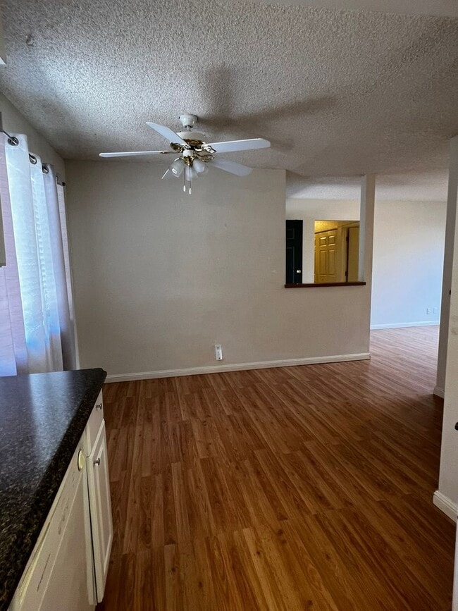 Building Photo - 2950 Harding Cir