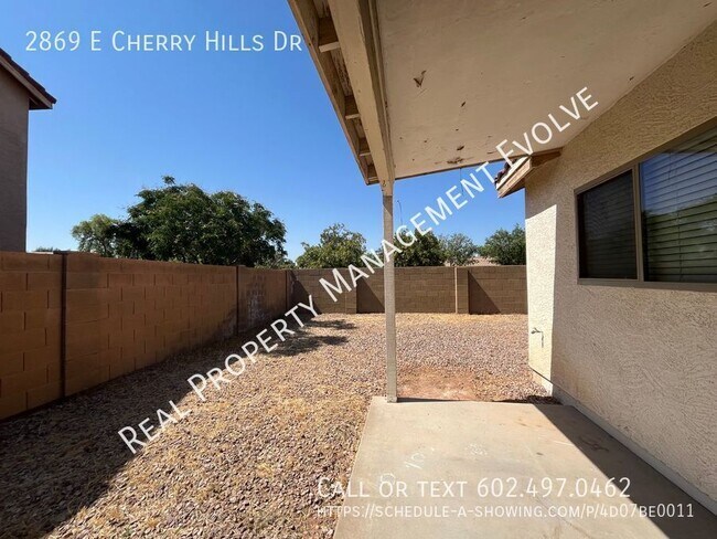 Building Photo - 2869 E Cherry Hills Dr