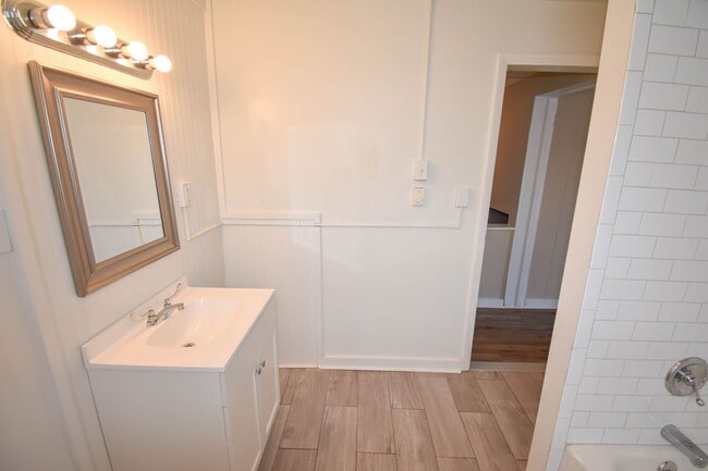 Building Photo - RBHS342