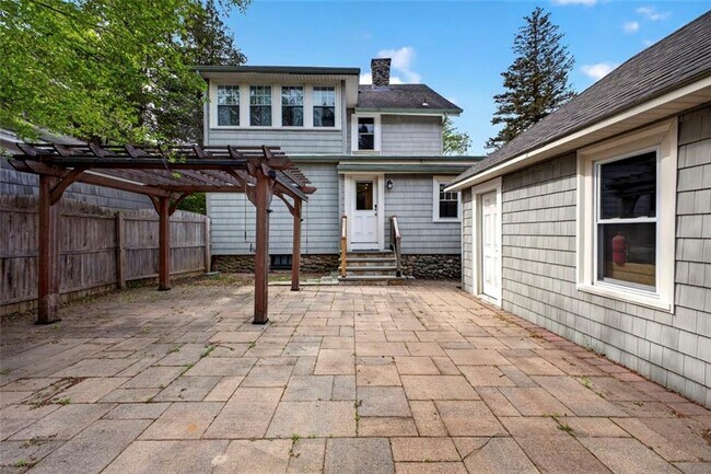 Building Photo - 36 Mt Hope Ave