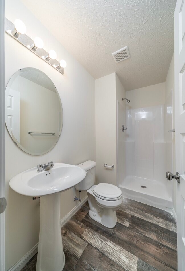 Building Photo - 9834 Codyview Dr