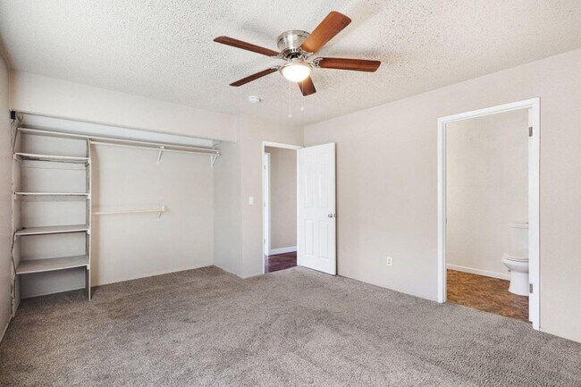 Building Photo - Beautiful Home w/ Panoramic Views!!  (Lake California)