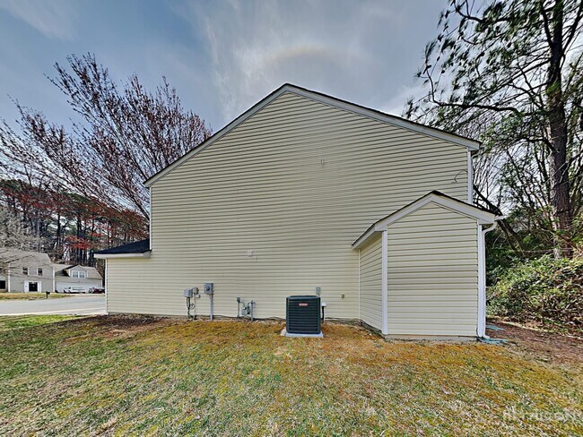 Building Photo - 6013 Patric Alan Ct