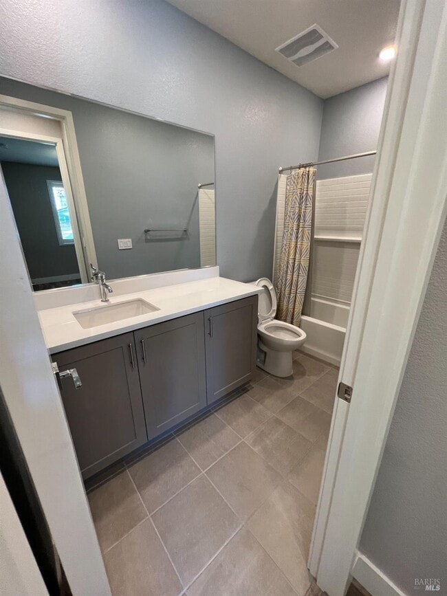 Building Photo - 5371 Elan Dr