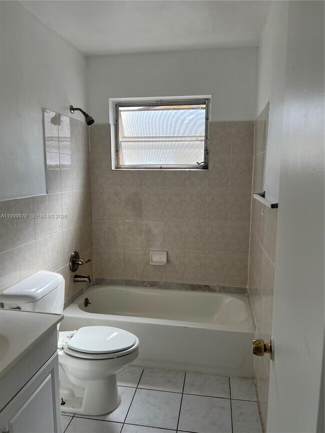 Building Photo - 6328 Pierce St