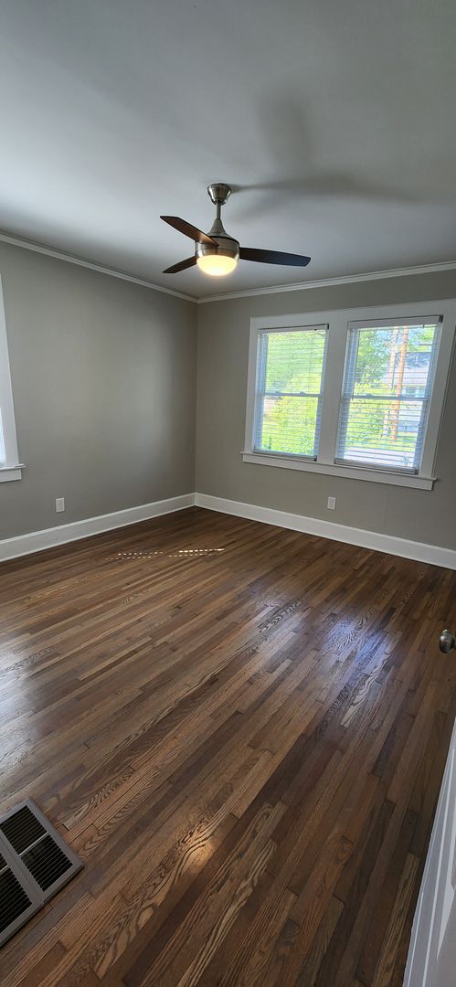 Building Photo - 3 BR Less than Half a Mile to Swamp Rabbit...