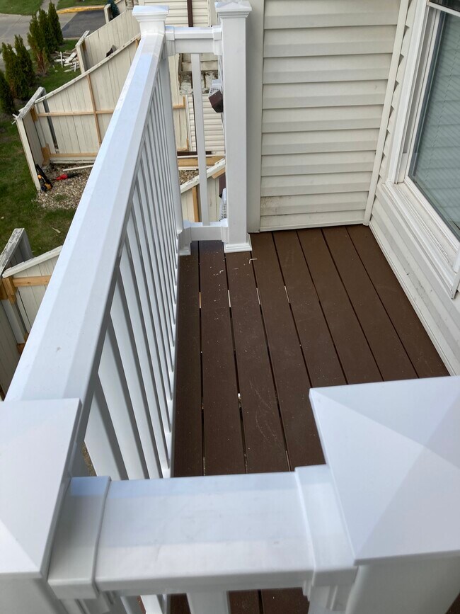 New Balcony - 1549 Whitehall Blvd