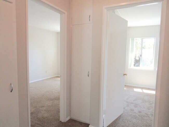 Building Photo - 3051-3053 Luna Ave