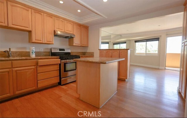 Building Photo - 100 Cliff Dr