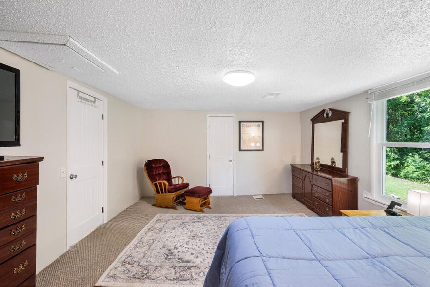 Building Photo - 2614 Couchville Pike