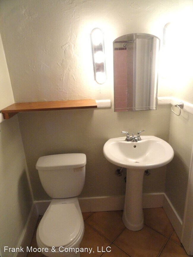 Building Photo - 2 br, 2 bath House - 1323 E. Duffy St