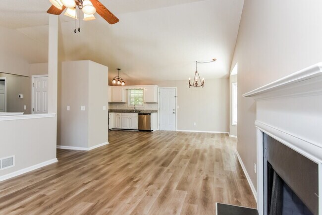 Building Photo - 304 Gun Range Rd