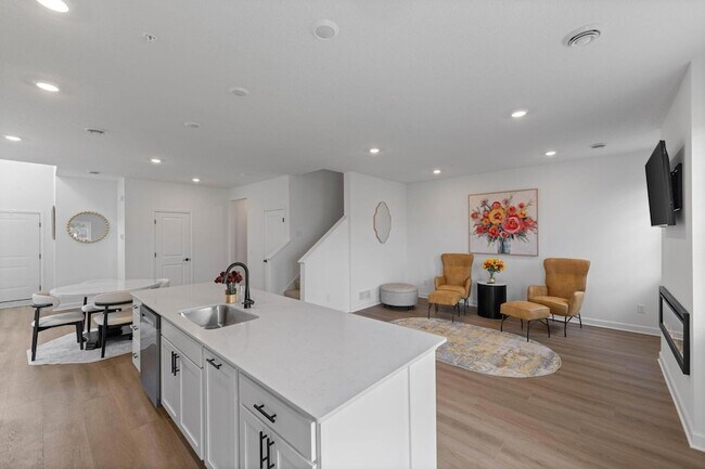 Building Photo - 985 Annagaire Curv