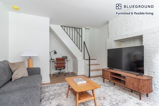 Building Photo - 433 Wythe Ave
