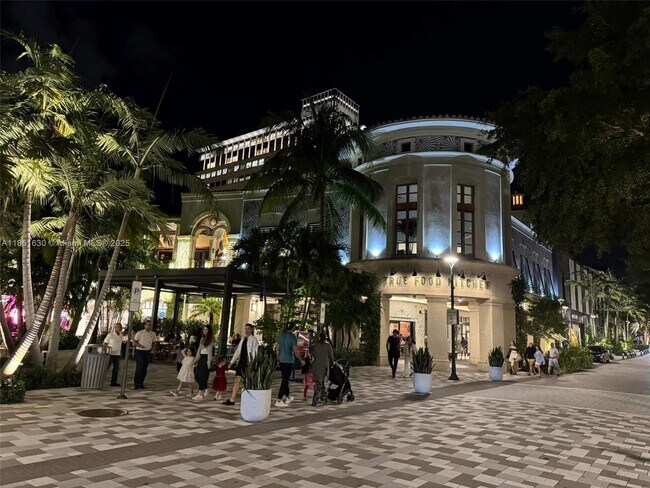 Building Photo - 550 Okeechobee Blvd