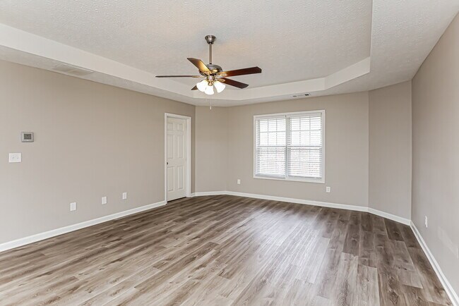 Building Photo - 2152 Glen Hope Ln