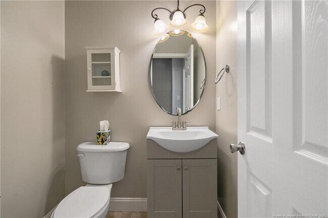 Building Photo - 147 Lamplighter Way