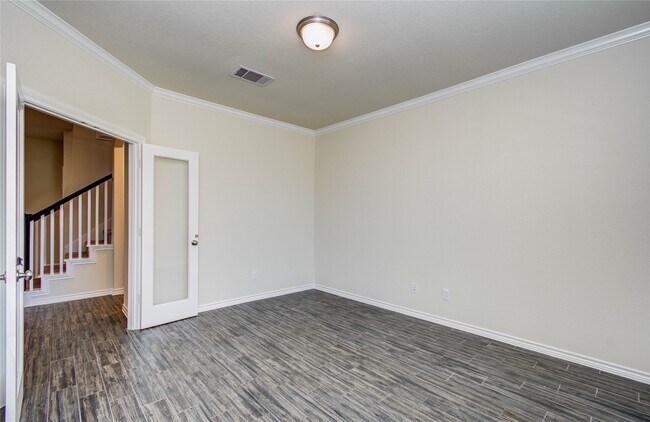 Building Photo - 27817 Ellie Oak Ln