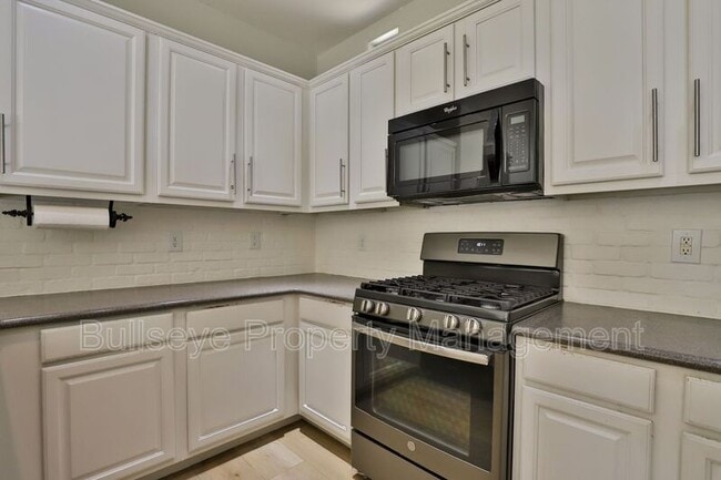 Building Photo - 2863 S Arroyo Ln