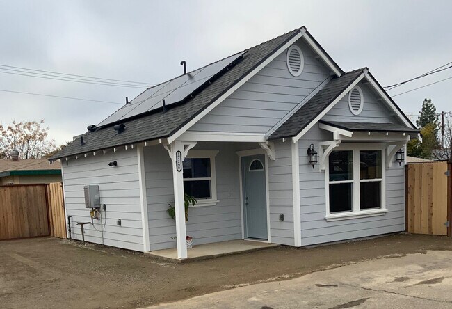 Building Photo - 1729 Bullard Ave.