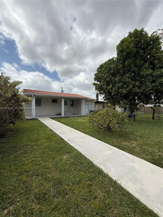 Building Photo - 7231 NW 2nd Terrace