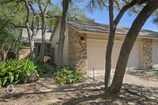 Building Photo - 3718 Steck Ave