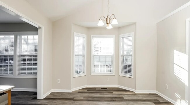 Building Photo - 1005 Tellis Dr