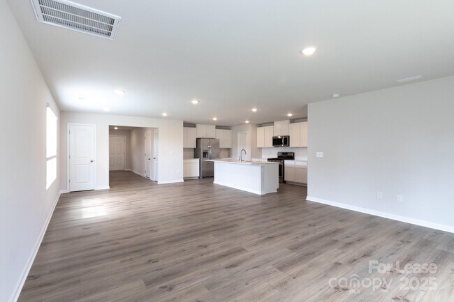 Building Photo - 10350 Chatham Run Ln