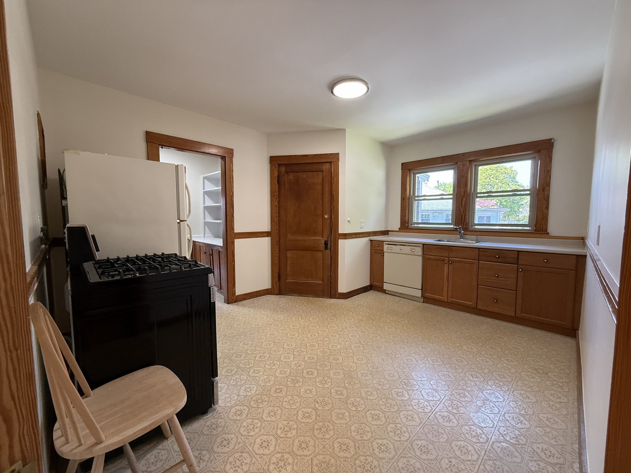 Kitchen (new range & fridge before move-in) - 585 High St