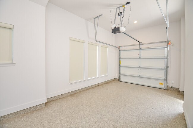 Building Photo - 17915 Cartlaw Ct