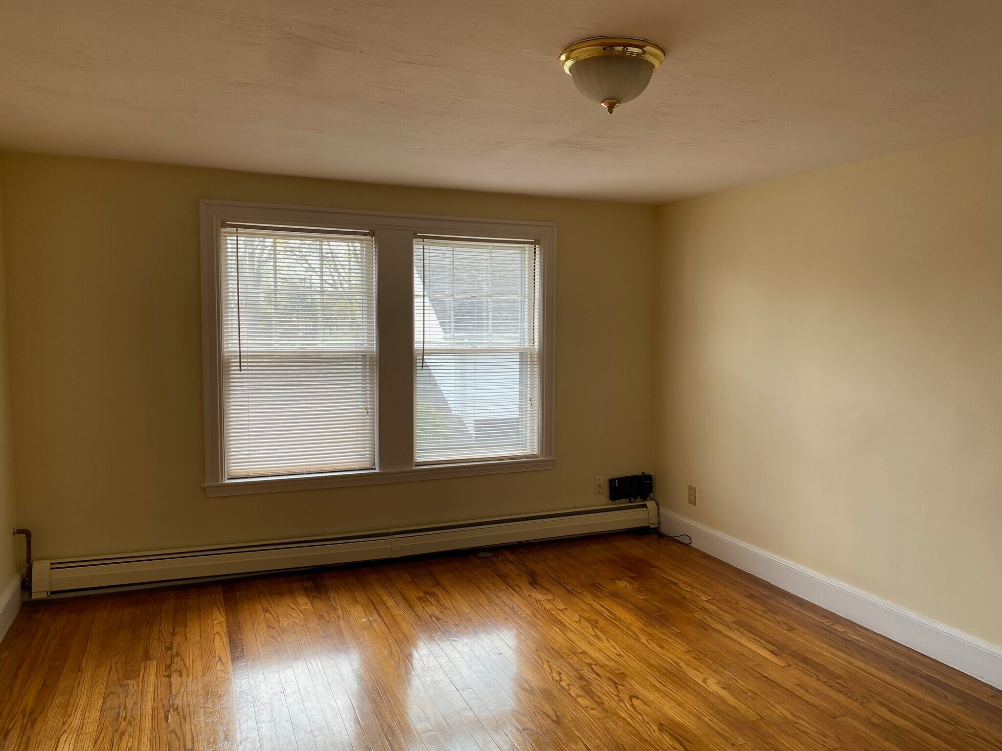 Building Photo - 464 Highland Ave