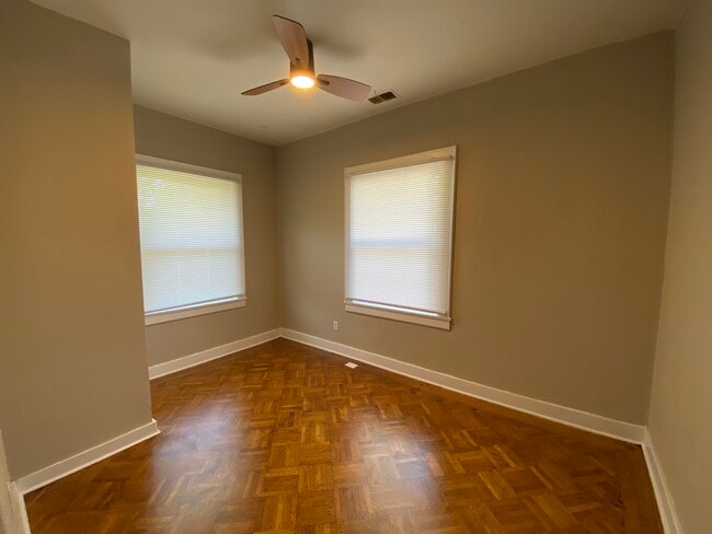 Building Photo - 309 W Whitney Ave