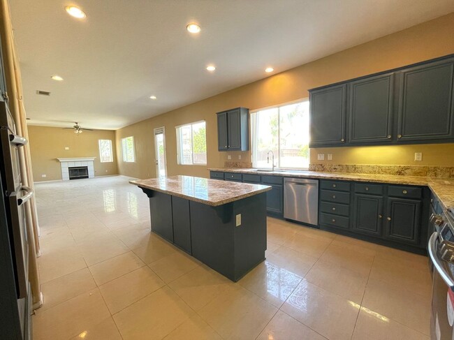 Building Photo - 8348 Barnwood Ln
