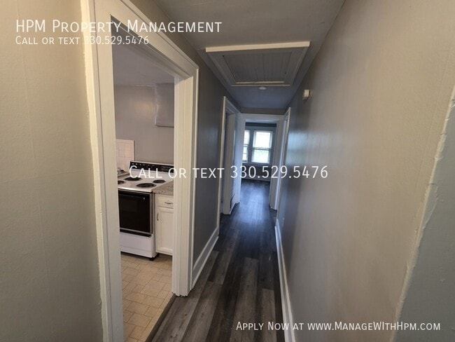 Building Photo - 1820 Malasia Rd