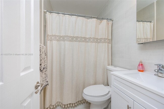 Building Photo - 1832 SW 62nd Pl
