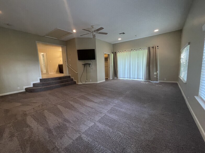 Building Photo - 18109 Crawley Rd