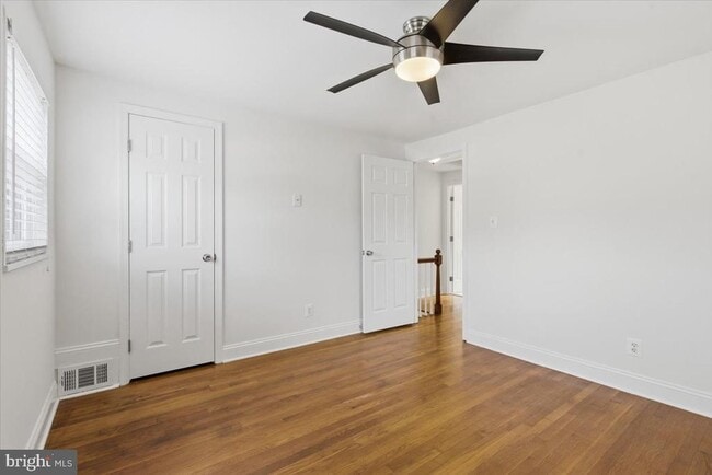 Building Photo - 4410 Vermont Ave