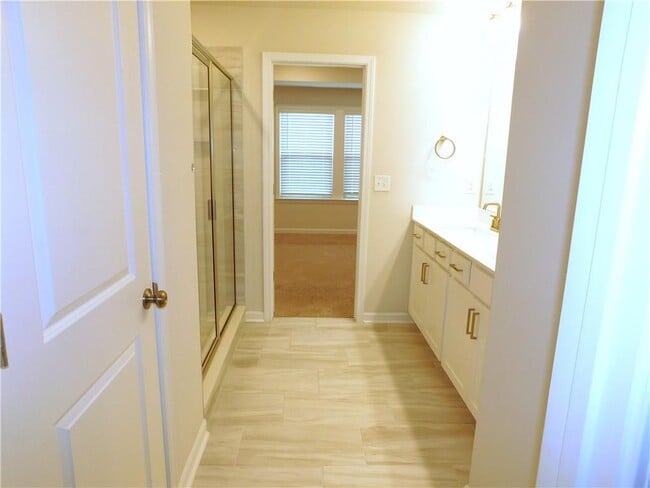 Building Photo - 1626 Halbrook Pl SW